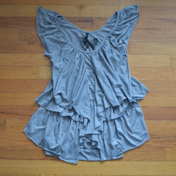 Buffalo Grey Ruffle/Pretty Top - Picture 3 of 16